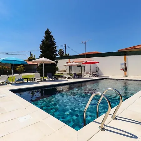 Дом отдыха Casa Largo Do Porto - With Swimming Pool Виана-ду-Каштелу